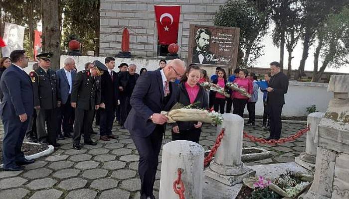 'Vatan Şairi' Namık Kemal Mezarı Başında Anıldı