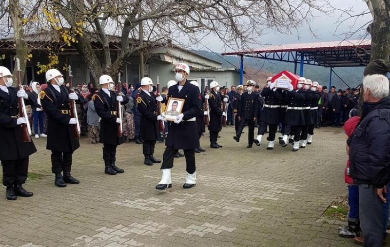 İzindeyken Kazada Ölen Uzman Er İçin Bayramiç'te Askeri Tören