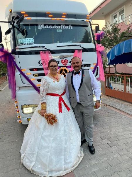 Damat Gelini Almaya Süslediği TIR'ı İle Gitti 