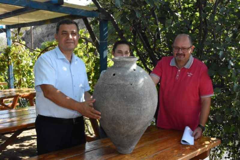 Höyükte, 2 Bin 500 Yıllık Yayık Bulundu