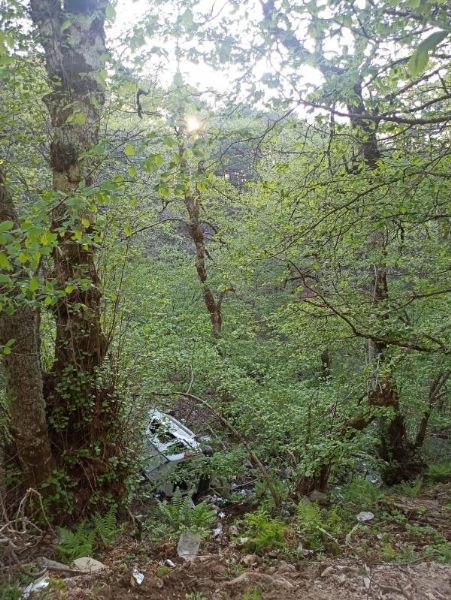 Kazdağları'nda Freni Boşalan Hafif Ticari Araç Şarampole Yuvarlandı: 1 Ölü, 3 Yaralı