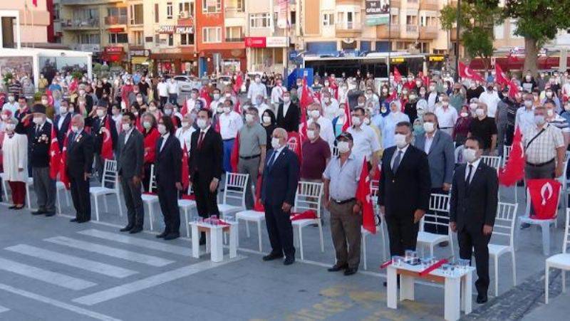 Çanakkale'de Demokrasi Meydanı'nda 15 Temmuz Anma Töreni