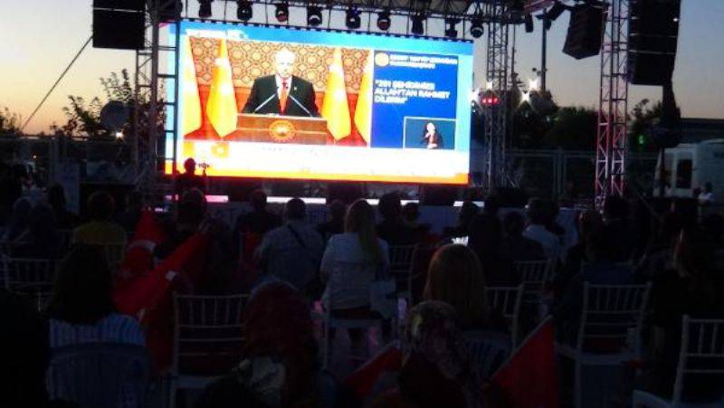 Çanakkale'de Demokrasi Meydanı'nda 15 Temmuz Anma Töreni