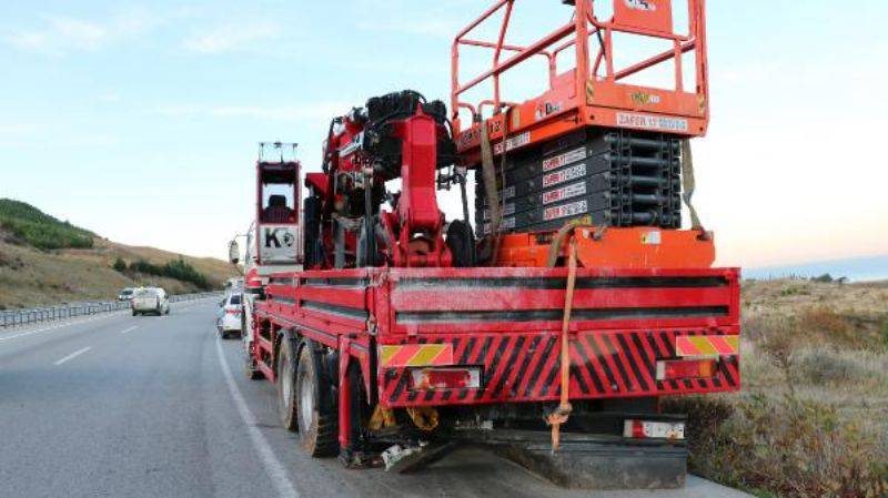 Çanakkale'de İşçi Minibüsü Vince Çarptı: 15 Yaralı