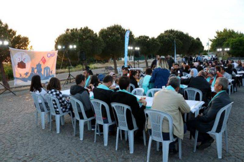 Çanakkale'de 'Şehit Tıbbiyeliler' Anıldı