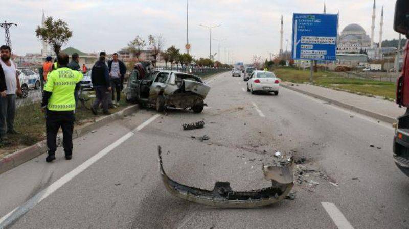 Çanakkale'de Zincirleme Kaza: 3 Yaralı