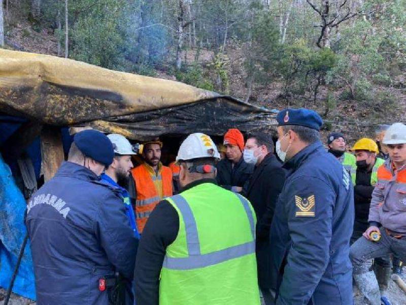 Yenice'de Maden Ocağı Çöktü, Bir İşçi Göçük Altında