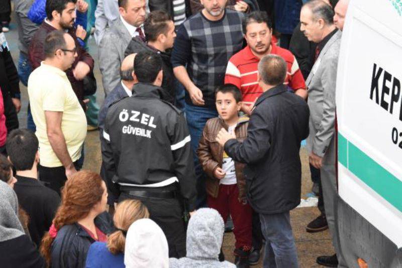 Eş Kurbanı Ebe, Görev Yaptığı Hastaneden Törenle Uğurlandı