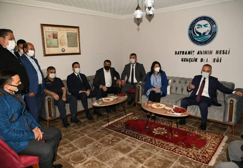 AK Parti'li Turan: Bunlar Tek Dişi Kalmış Canavar