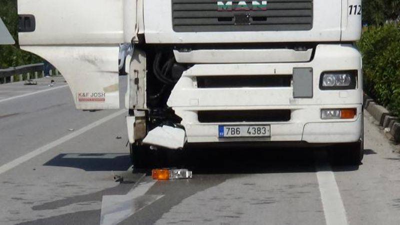 TIR’ın Çarptığı Yaya Öldü, Gözlüğü ve Ayakkabısı Yola Savruldu