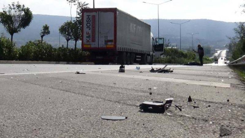 TIR’ın Çarptığı Yaya Öldü, Gözlüğü ve Ayakkabısı Yola Savruldu