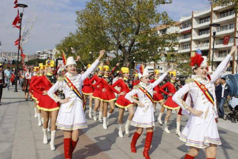 Uluslararası Troya Çocuk Halk Dansları Festivali bBaşladı