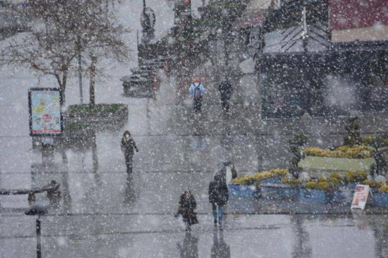 Çanakkale'de Kar Yağışı Başladı