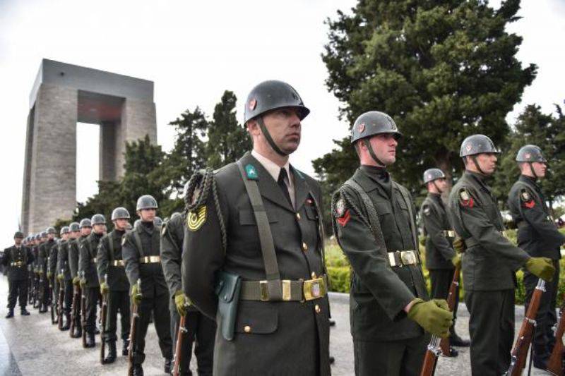 Çanakkale Kara Savaşları'nın 104'üncü Yıl Dönümünde Gurur ve Hüzün Bir Arada