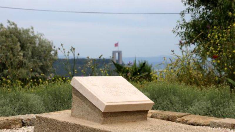 Gelibolu Yarımadası'nda, 'Türk Dostu' İngiliz Subay Mezarı