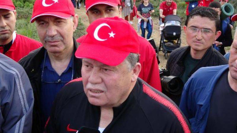Çanakkale'de 8 Bin Türk, Dedelerinin İzinde Yürüdü