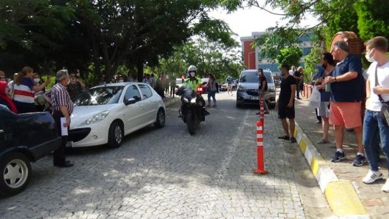 Polisten, YKS’ye Yetiştiremediği Öğrenciye: Özür Dilerim Kızım, Hakkını Helal Et