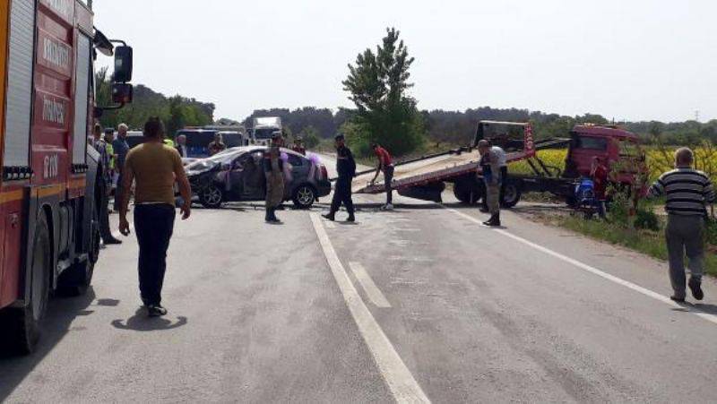 Gelini Almaya Giderken Kaza Yapan Damadın Bacağı Kırıldı