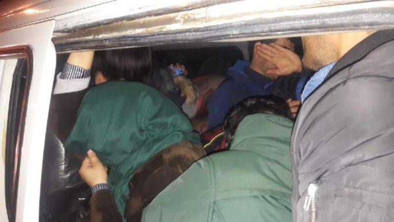 9 Kişilik Panelvandan 22 Kaçak Göçmen Çıktı