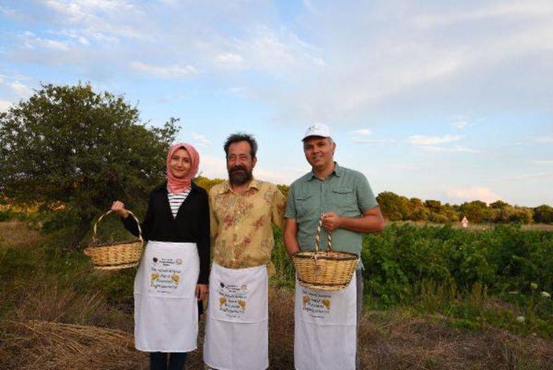 Feridun Düzağaç, Bozcaada'nın Çavuş Üzümünü Tanıttı