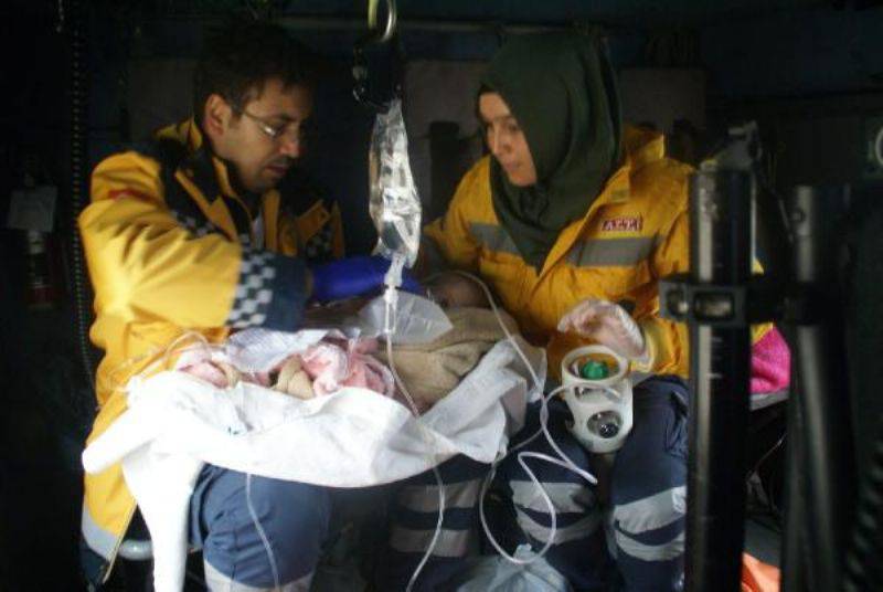 Deniz Kuvvetleri Helikopteri Zehra Bebek İçin Havalandı