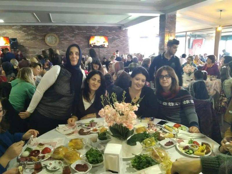 MHP'li Kadınlar Kahvaltıda Buluştu
