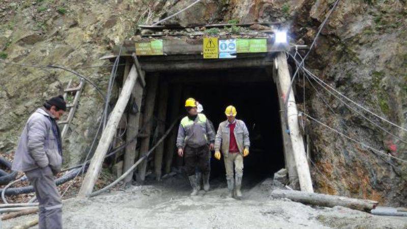 Yenice'de Maden Ocağı Çöktü, Bir İşçi Göçük Altında