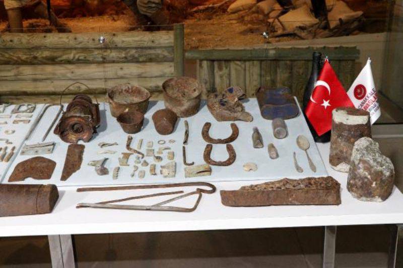 Pulluğa Takılan Savaş Malzemelerini Müzeye Bağışladı