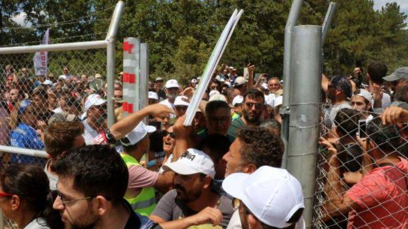 Çanakkale'de Çevreciler, Tepki Gösterdikleri Maden Sahasına Girdi