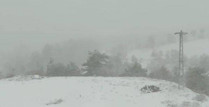 Çanakkale'nin Yükseklerinde Kar Yağışı