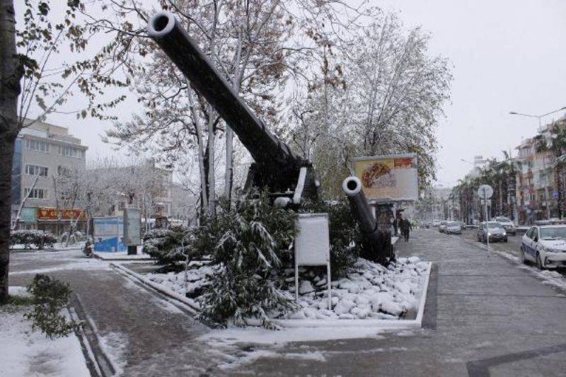 Çanakkale Beyaza Büründü