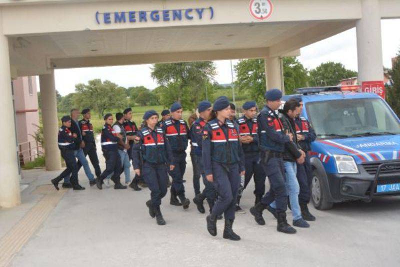 Ahşap Tekne Battı, 1 Ton 411 Kilo Uyuşturucu Denize Dağıldı 