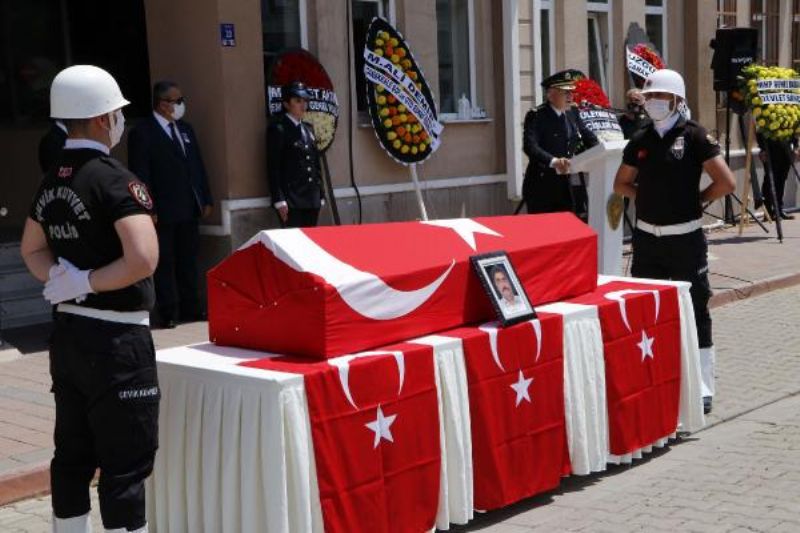 Çanakkale'de Trafik Kazasında Şehit Olan Polis Memuru İçin Tören