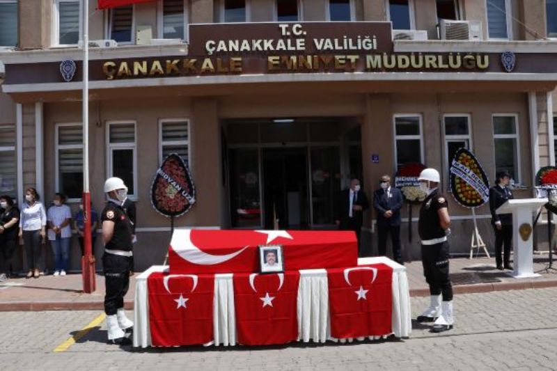 Çanakkale'de Trafik Kazasında Şehit Olan Polis Memuru İçin Tören