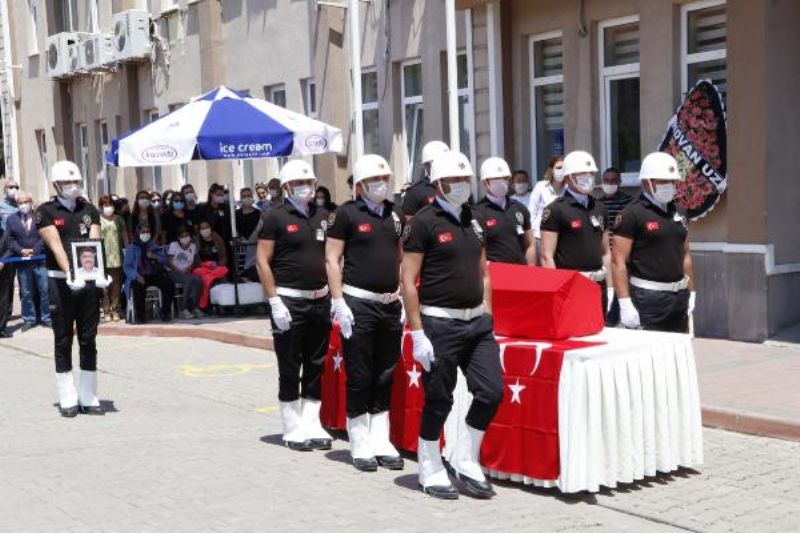 Çanakkale'de Trafik Kazasında Şehit Olan Polis Memuru İçin Tören