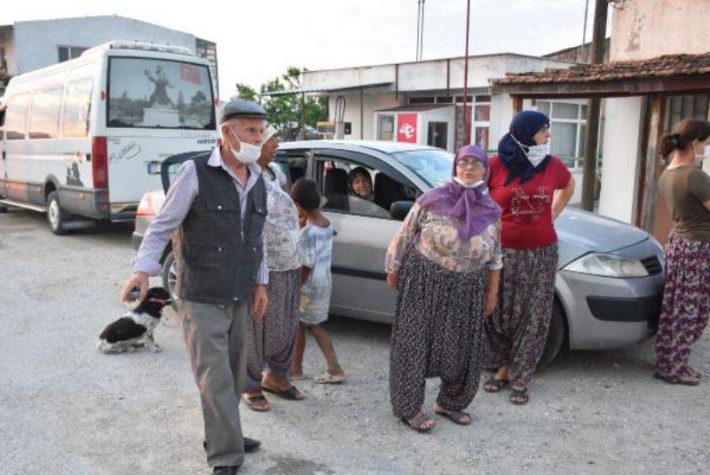 Çanakkale'deki Yangında Canlarını ve Hayvanlarını Son Anda Kurtardılar