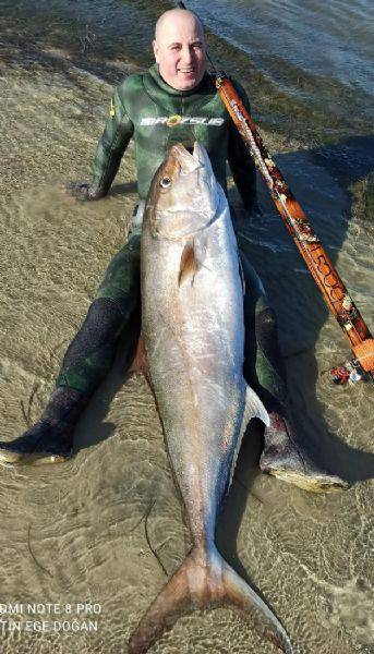 Zıpkınla 58 Kilo Ağırlığında, 1 Metre 80 Santim Boyunda Akya Avladı