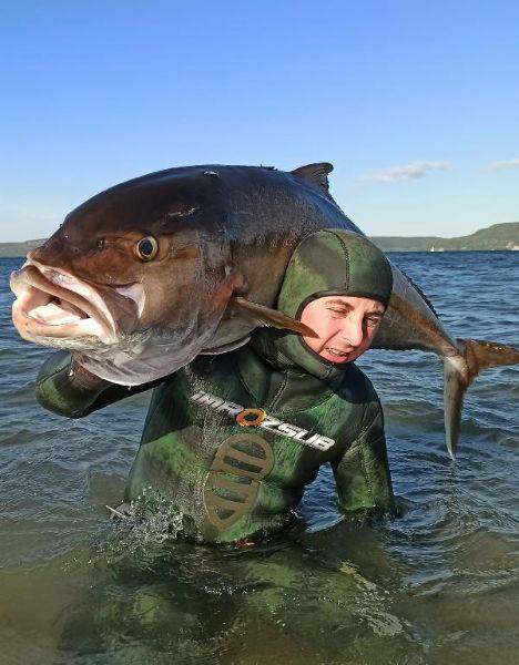 Zıpkınla 58 Kilo Ağırlığında, 1 Metre 80 Santim Boyunda Akya Avladı