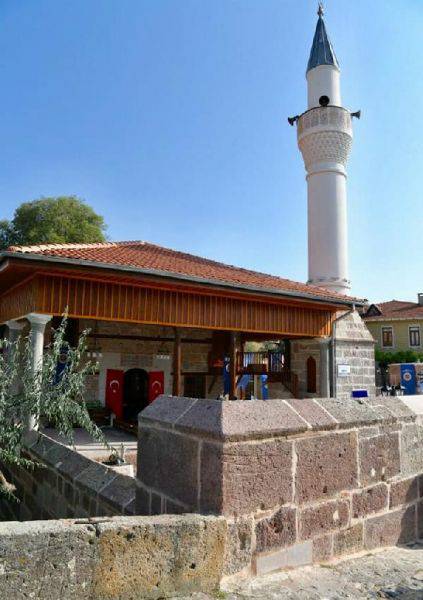 Bayramiç'te Restore Edilen Taşköprü Camii İbadete Açıldı