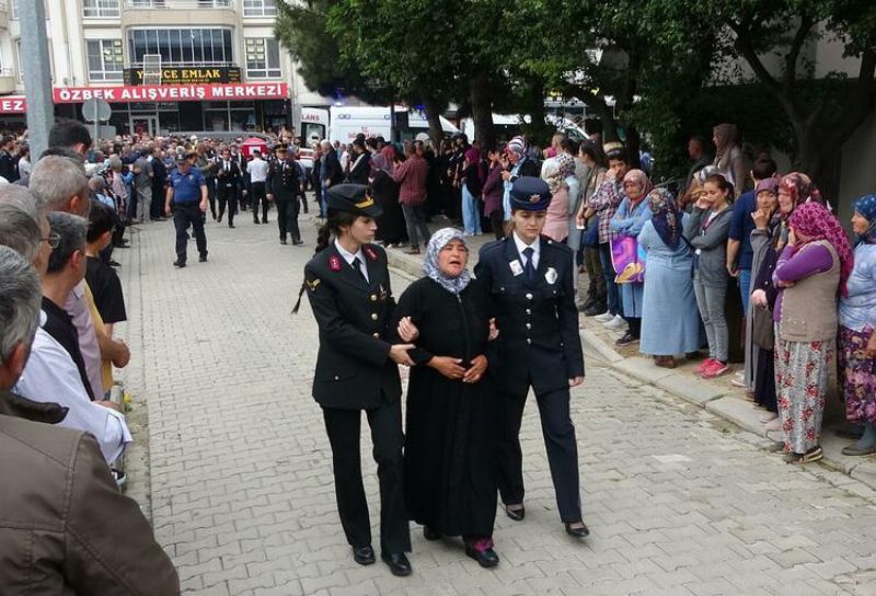 Şehit Uzman Çavuş Ceylan, Son Yolculuğuna Uğurlandı