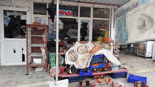 Biga'da Engelli Gence Cinsel Saldırı Şüphelisinin İş Yerinin Camları Kırıldı