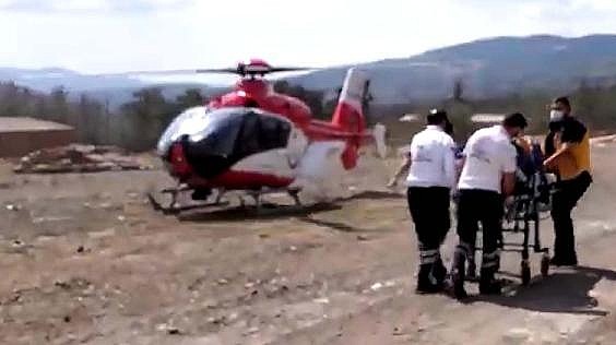 Üzerine Tomruk Düşmesiyle Yaralandı, Ambulans Helikopterle Sevk Edildi