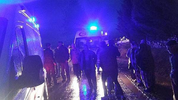 Gelibolu’da Öğrenci Servisi ile Kamyon Çarpıştı: 13'ü Öğrenci, 15 Yaralı