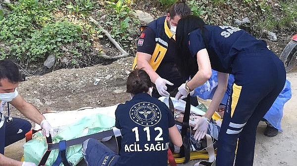 Kazdağları'nda Freni Boşalan Hafif Ticari Araç Şarampole Yuvarlandı: 1 Ölü, 3 Yaralı