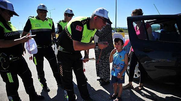 Çanakkale'de Hatalı Sürücüye Kırmızı Düdük Uygulaması