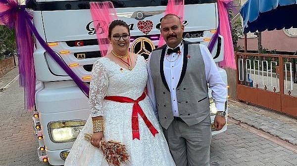 Damat Gelini Almaya Süslediği TIR'ı İle Gitti