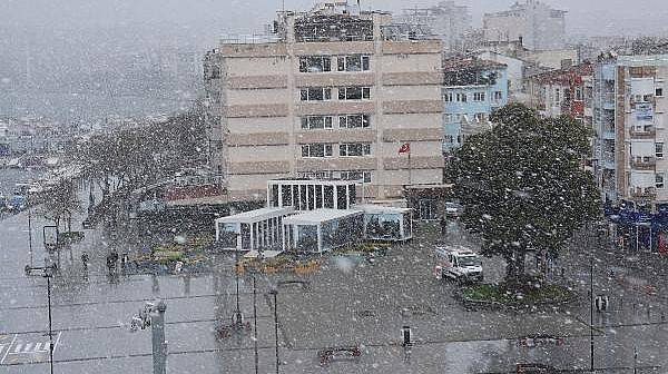 Çanakkale'de Kar Yağışı Başladı