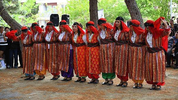 Roman Şenliği Renkli Görüntülere Sahne Oldu