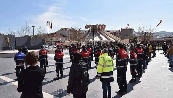 Çan'da Hep Bir Ağızdan İstiklal Marşı Okundu