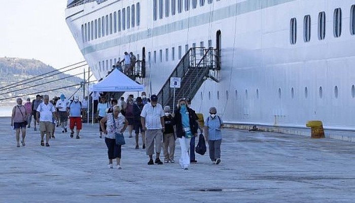 Çanakkale'ye 45 Kruvaziyerle 15 Bin Turist Geliyor